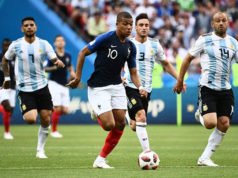 Francia goleó a Argentina y avanza a cuartos de final