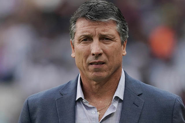 Robert Dante Siboldi queda fuera de Santos por problema con un jugador